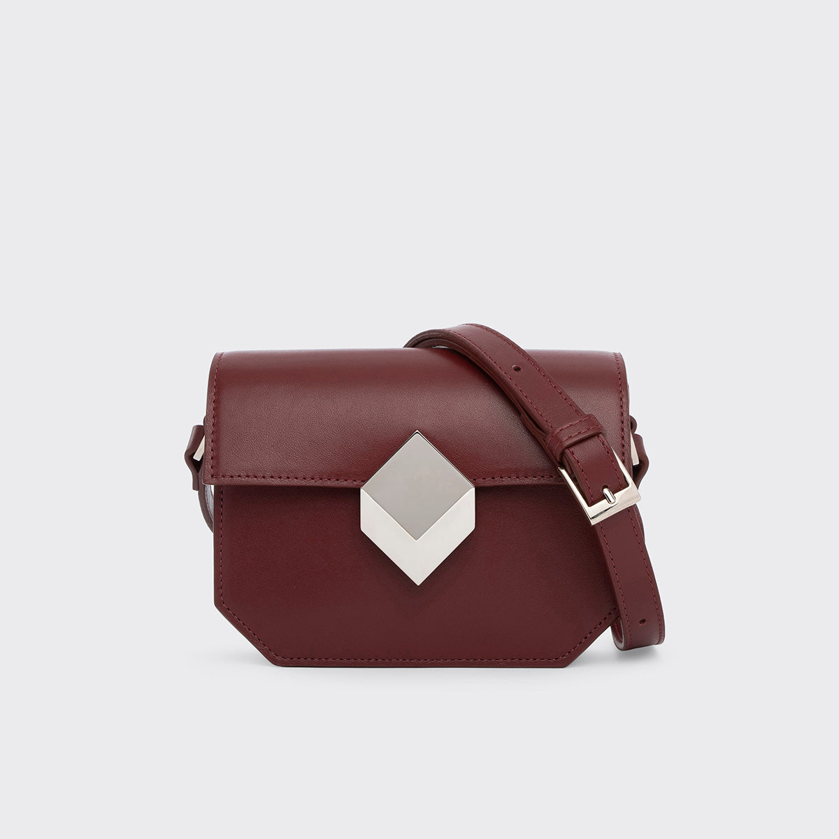 files/AFV5_CALF_BURGUNDY_Pierre_Hardy_01.jpg